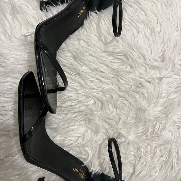 COPY - OPYUM SANDALS IN PATENT LEATHER WITH BLACK HEEL SIZE 39 *NEVER WORN * - Picture 2 of 5